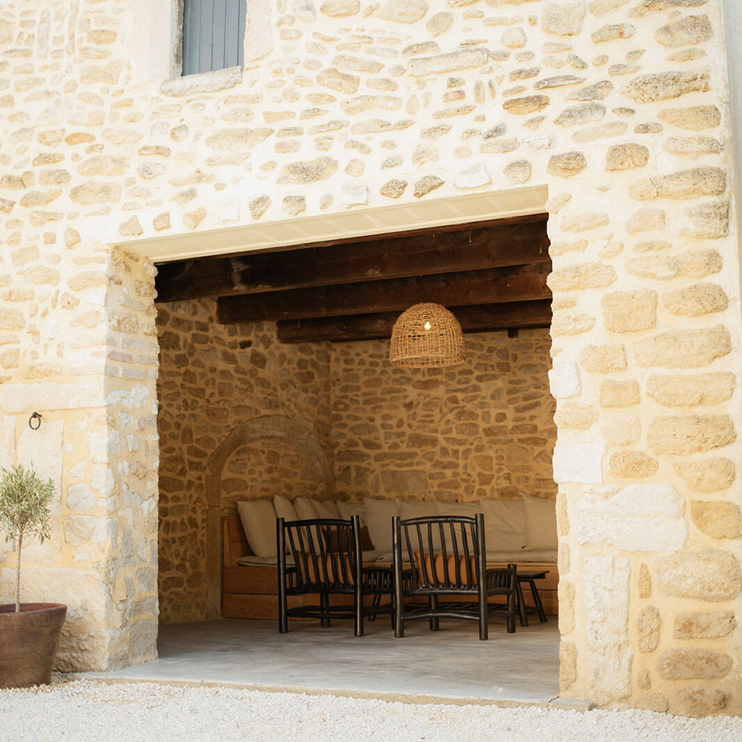 Salon d’été de Maison B, location de vacances en Drôme Provençale